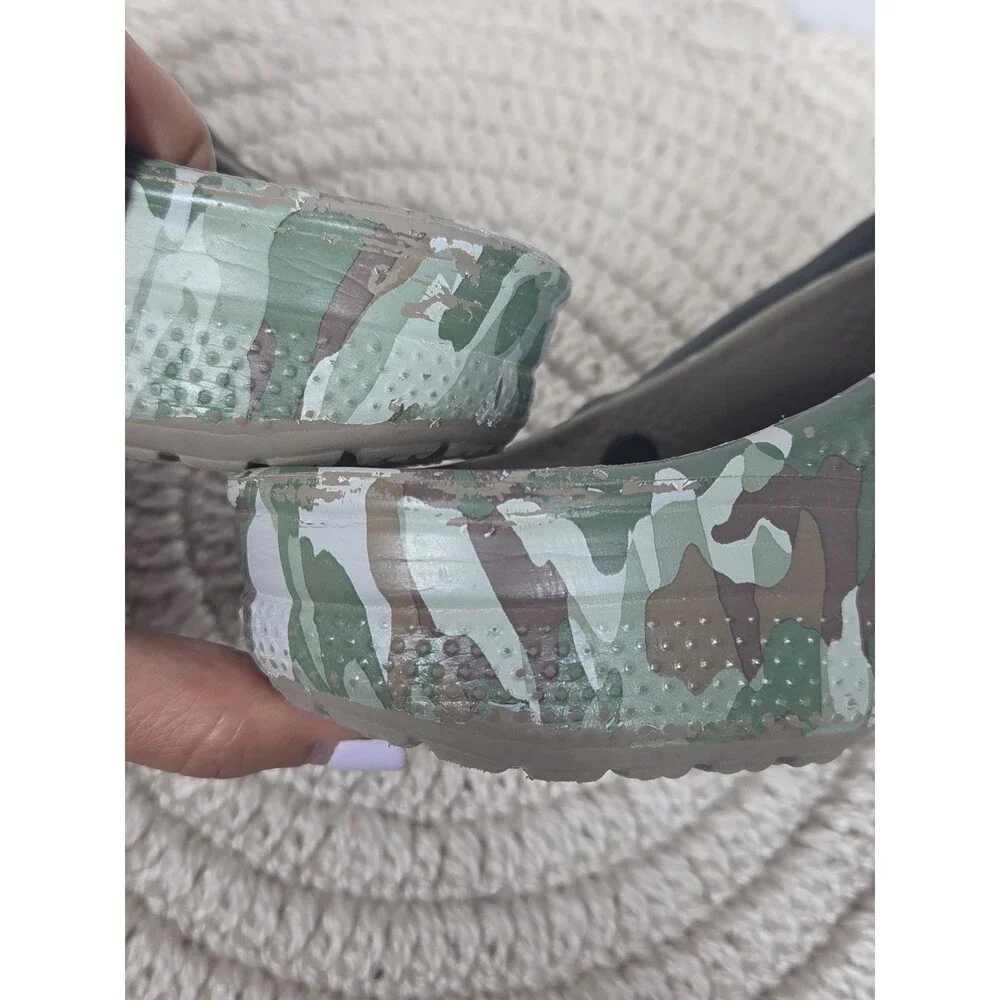 CROCS classic camo